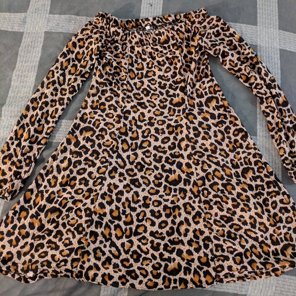 Dress - Picture 3 of 3